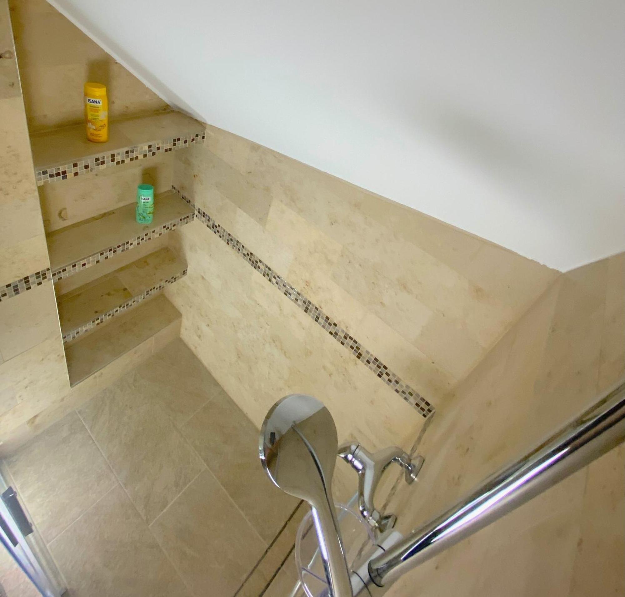 Ruhige, Neue Dachwohnung An Altstadt, Naehe Messe サンクト・ガーレン エクステリア 写真